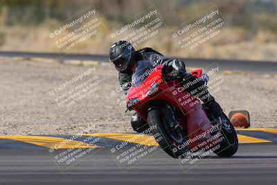 media/Dec-17-2022-SoCal Trackdays (Sat) [[224abd9271]]/Turn 7 Set 1 (1125am)/